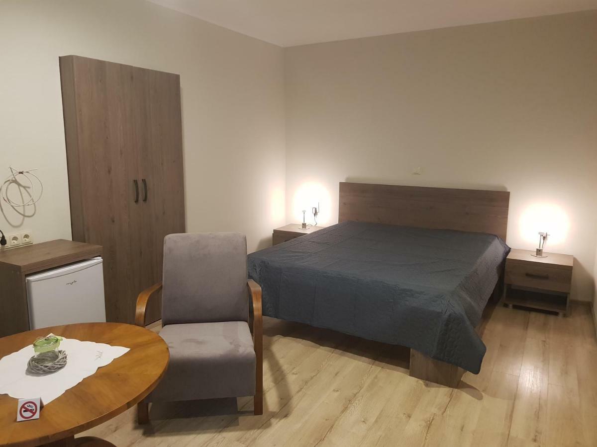 Doppelbettzimmer Apartment Брашов Екстериор снимка