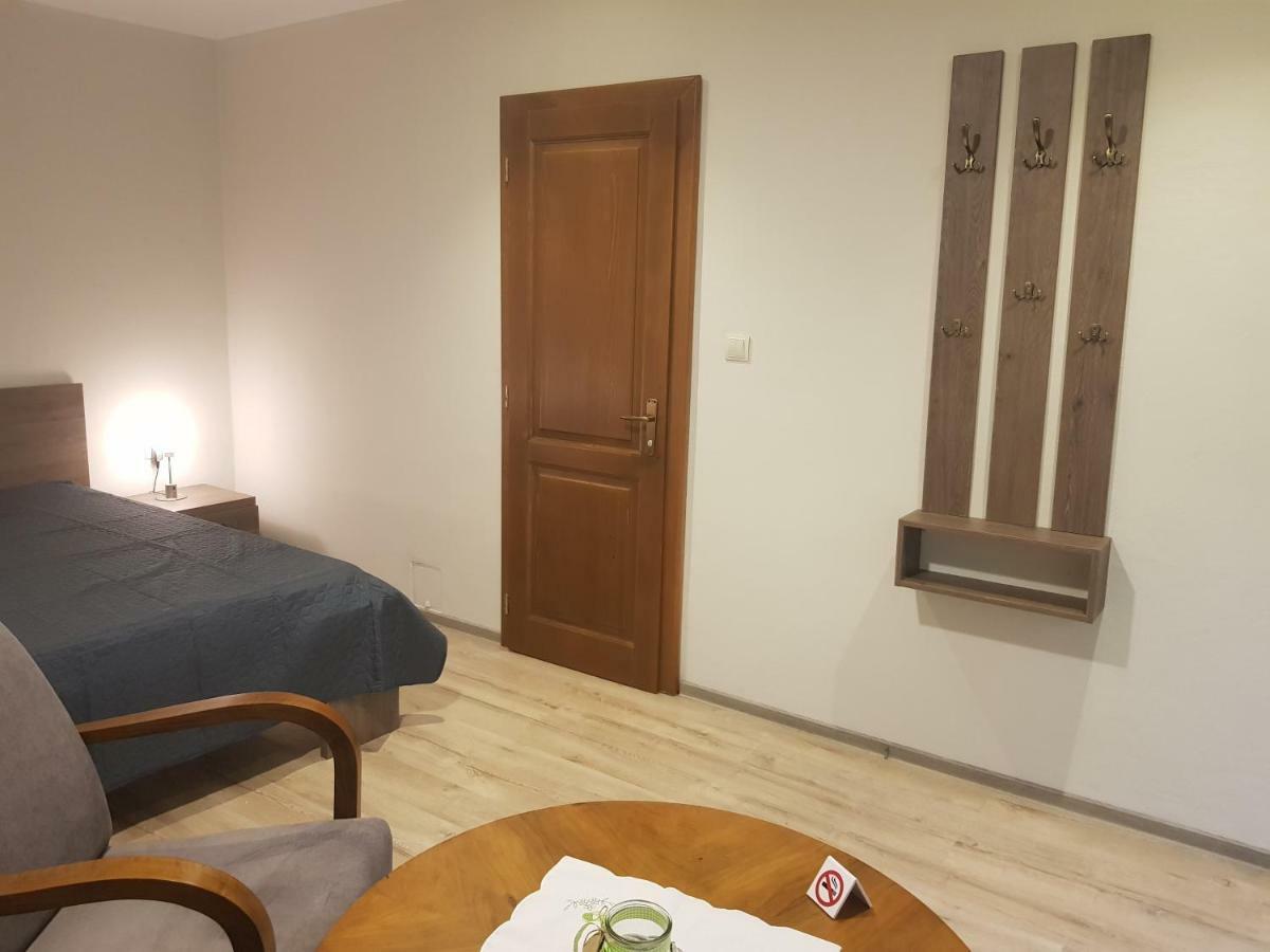 Doppelbettzimmer Apartment Брашов Екстериор снимка