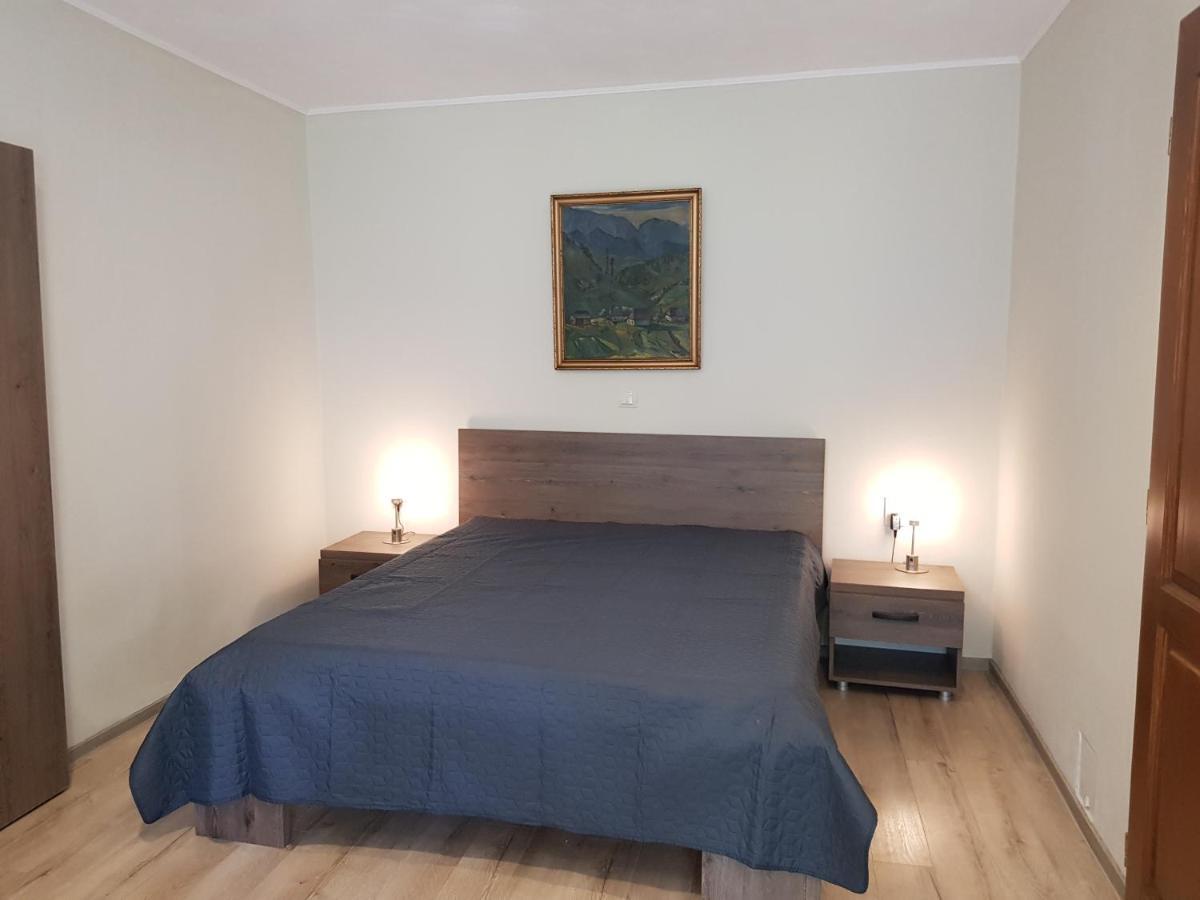 Doppelbettzimmer Apartment Брашов Екстериор снимка